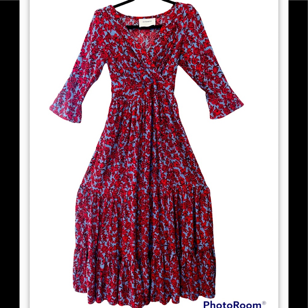 GUINNESS Blue and Red Floral Print tiered ruffle hem Maxi Dress size Small. EUC